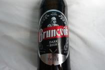 pivo Bruncvík Dark Beer